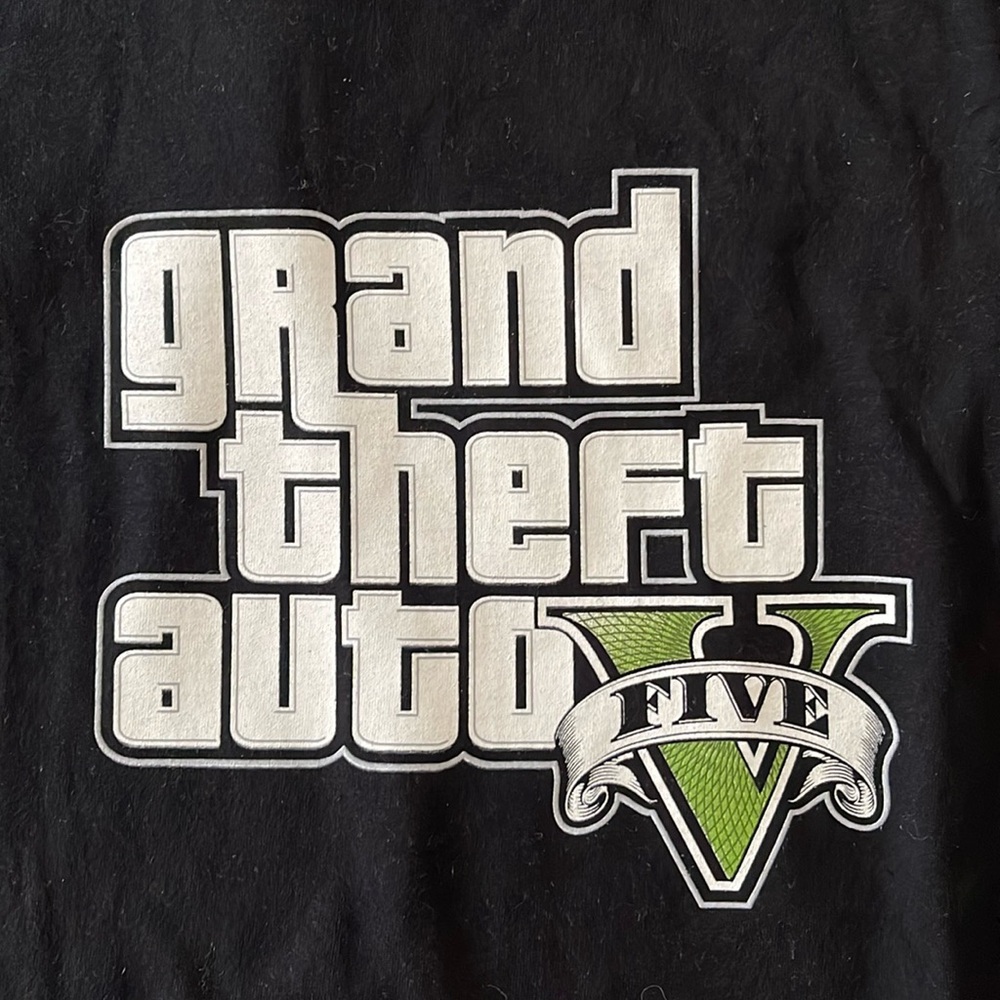 NWOT ROCKSTAR GRAND THEFT AUTO V TEE